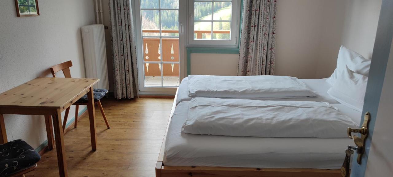 's Jägermatt Bed and Breakfast Feldberg  Exteriör bild